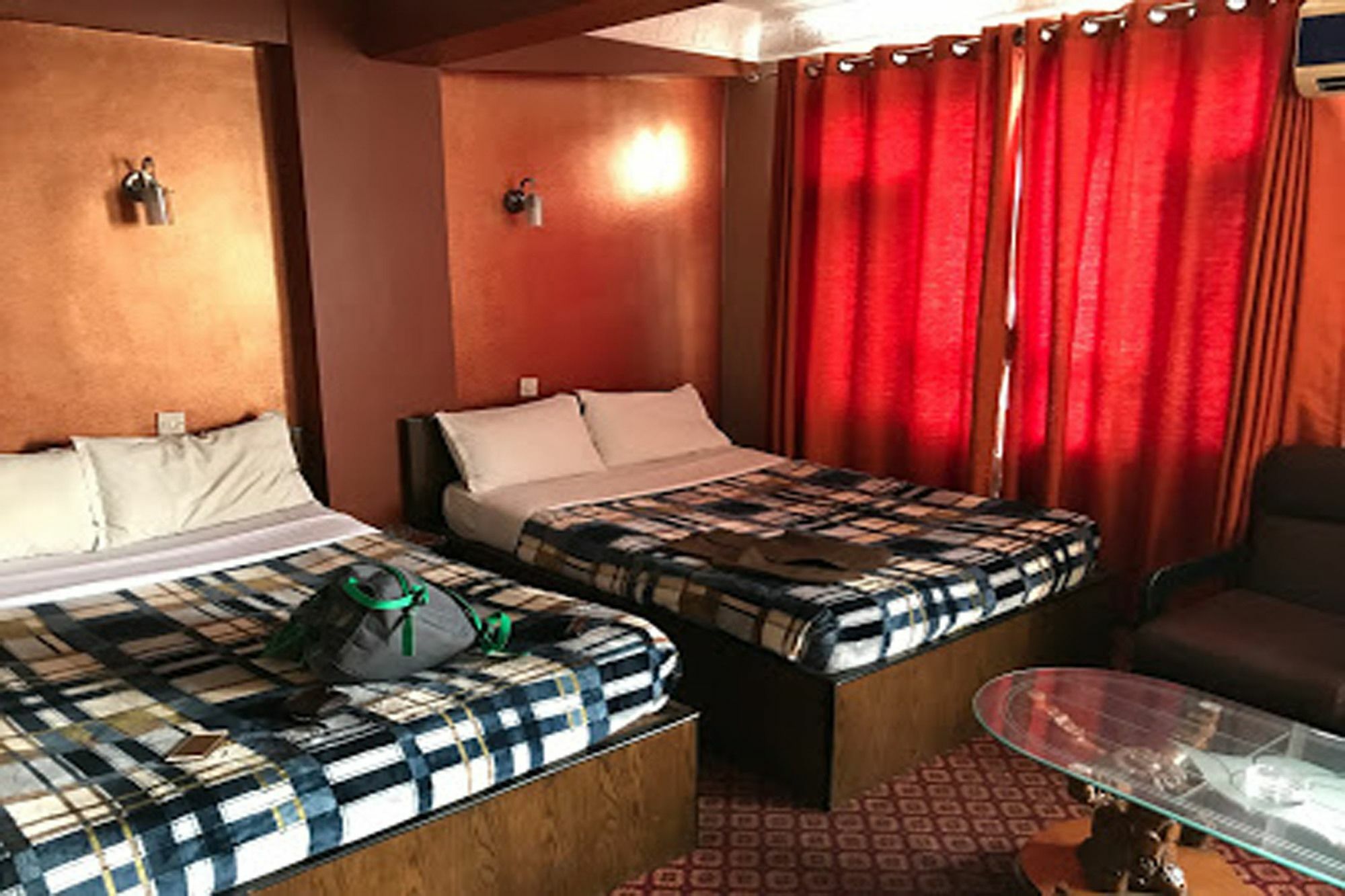 Tirupati Holiday Inn Katmandu Zewnętrze zdjęcie